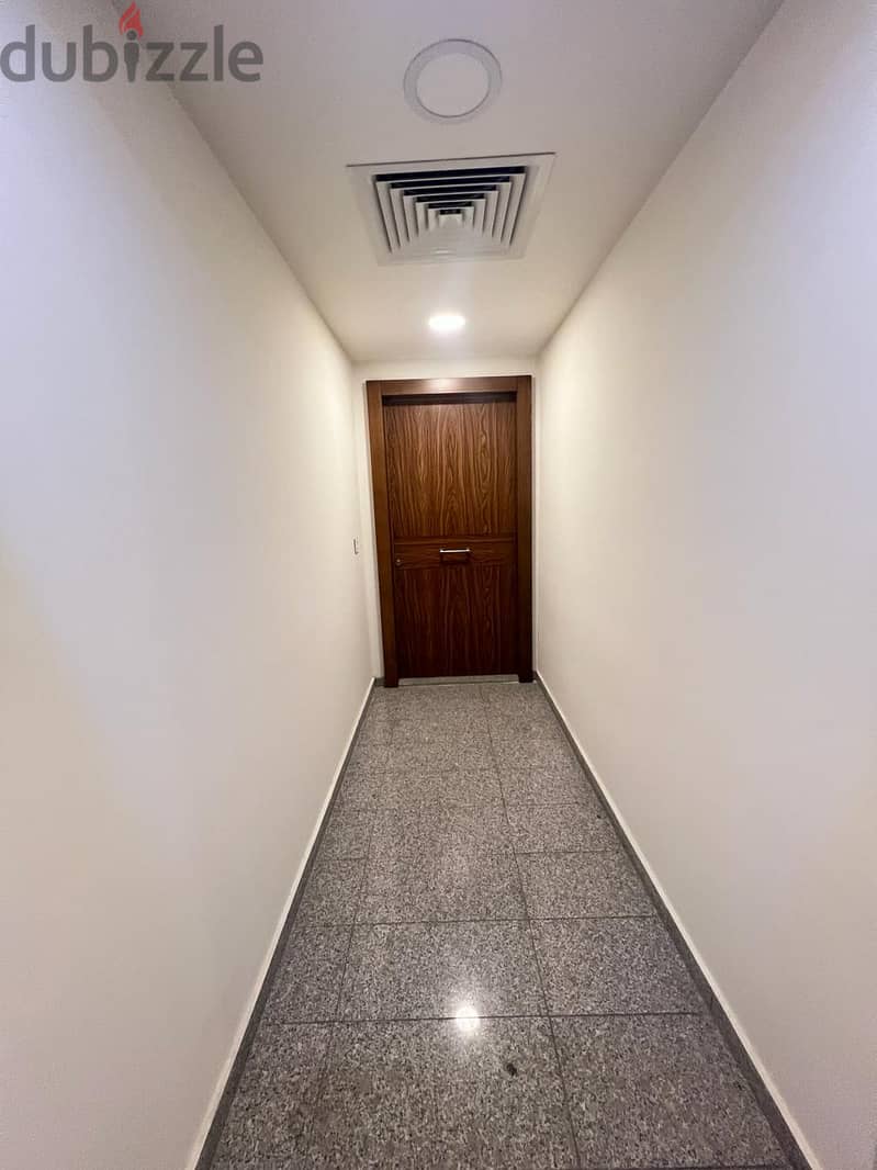 dbayeh high end office prime location on highway for rent Ref#6034 8