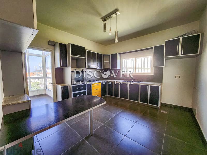Live Large in the Heart of Baabdat | Apartment for sale in Baabdat 15