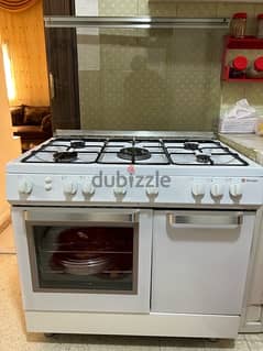 tecnogas in new condition  oven for 330$