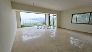 For sale apartment with garden in Ain Aar للبيع شقة مع حديقة بعين عار