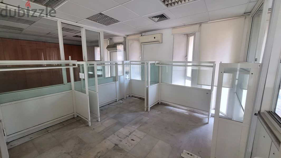 Huge Office 2 levels ! | Mar Elias | 540 Sqm | CASH 3