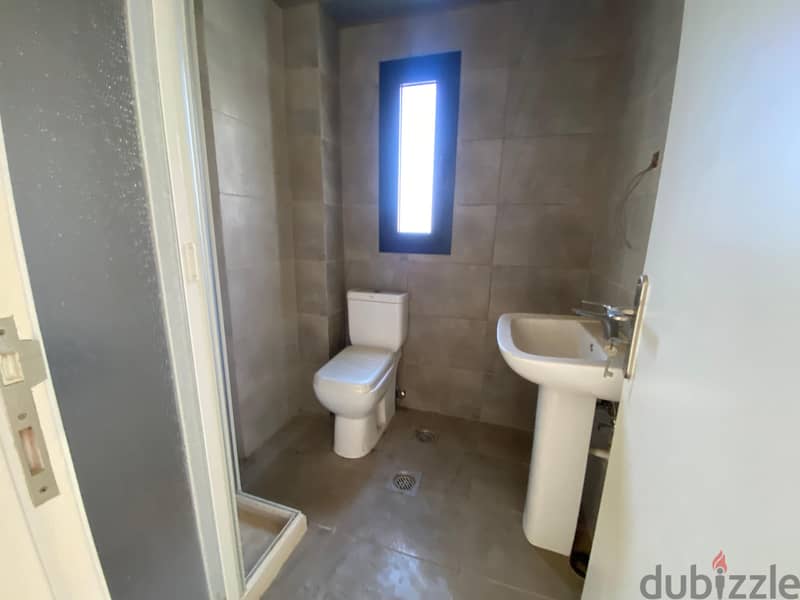 RWK128RH - Apartment For Sale In Bouar With Terrace 7