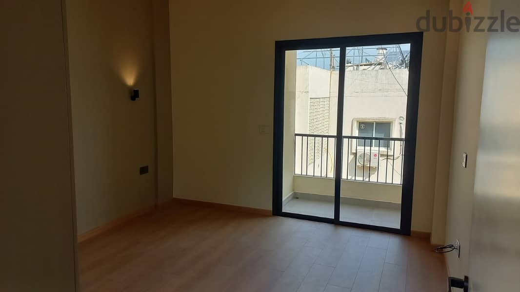 155 Sqm | Fully renovated apartment for sale in Horch Tabet 3