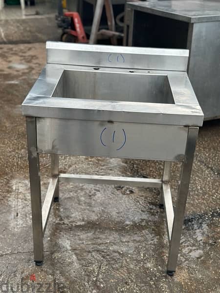 used Stainless steel sink and tables مجالي و طاولات ستانلس مستعمل 6