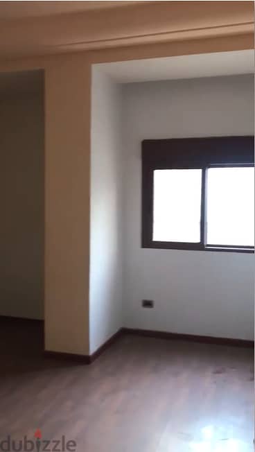 CATCH IN BARBOUR PRIME + TERRACES , CHIMNEY (400SQ) 3 BEDS (BT-877) 6