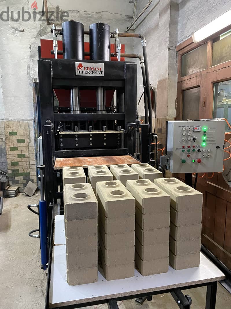 Press Hiper-200AT -for the production of bricks, blocks, paving stones 19