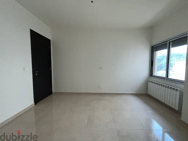 Apartment in the Heart of Ballouneh for Sale 2