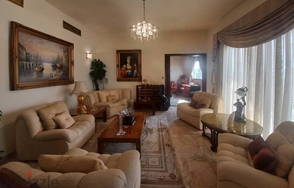 Four-bedroom Apartment in Adonis for Sale 1