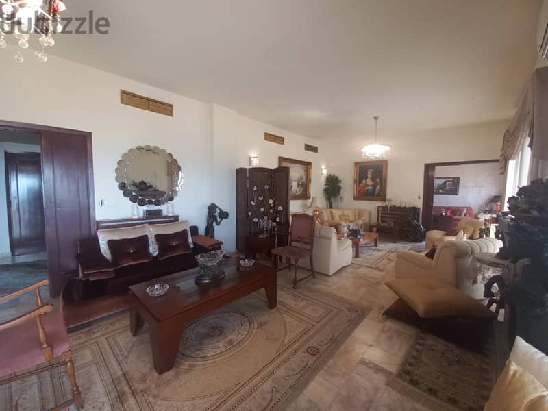Four-bedroom Apartment in Adonis for Sale 5