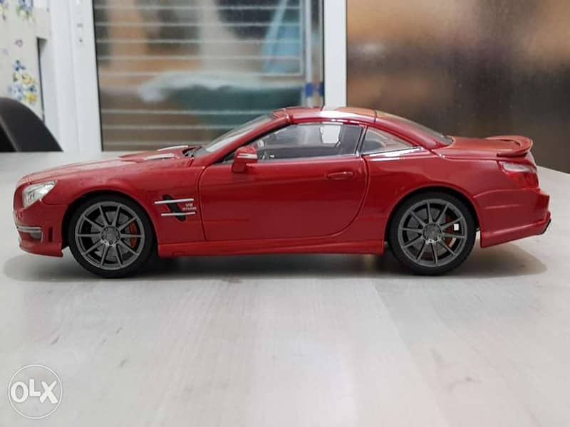 1/18 Maisto Mercedes Benz SL 63 AMG diecast model car 3