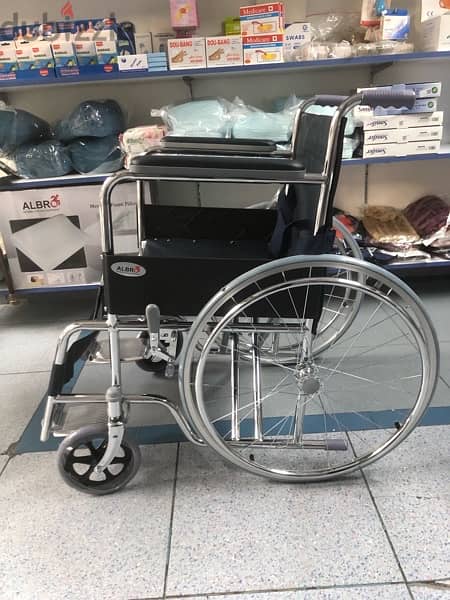 Foldable Wheelchair Chrome Plated كرسي متحرك سهلة الاستعمال ضد الصدي 2