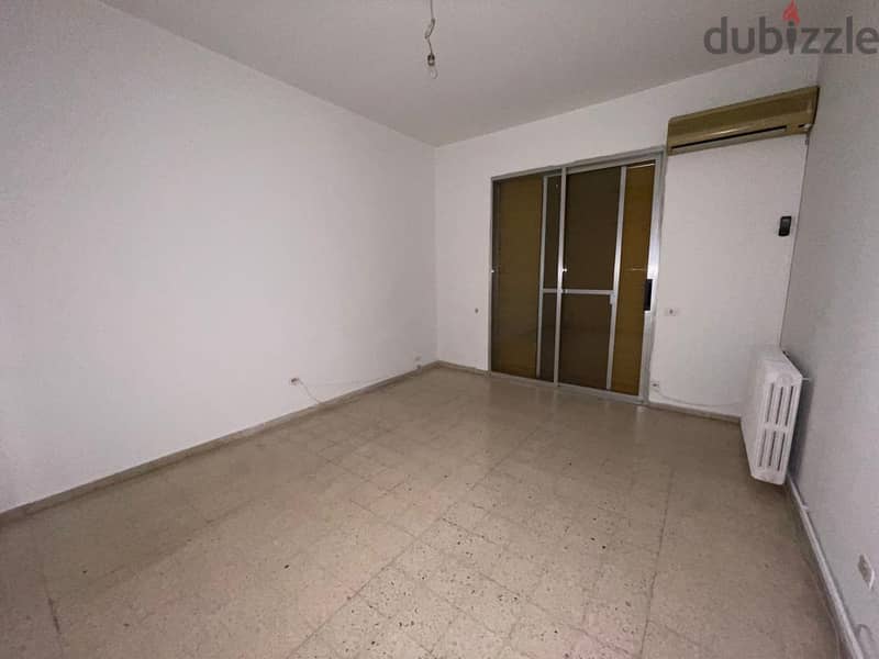 Apartment in Horsh Tabet for Saleشقة في حرش تابت للبيع 17