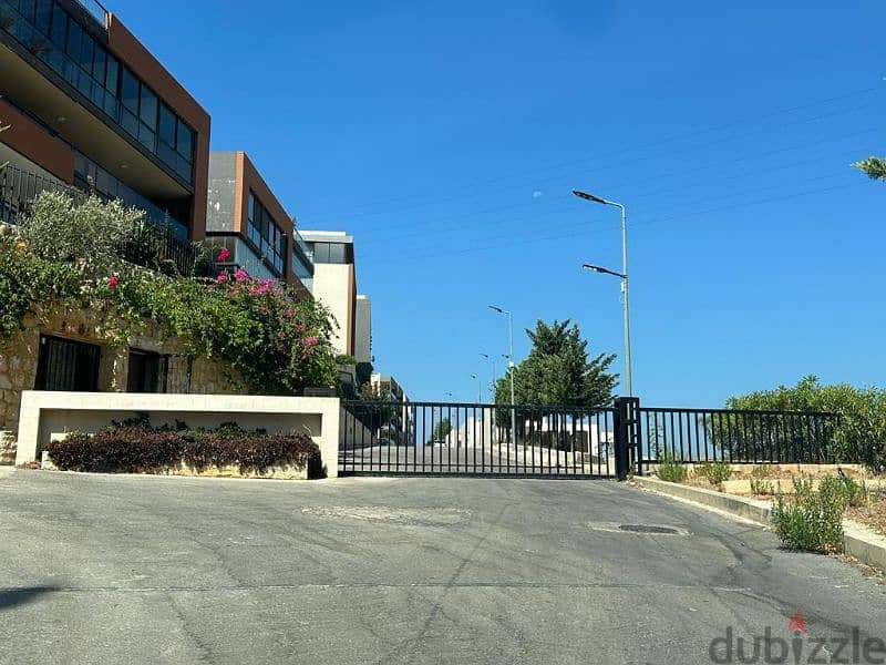 antelias 265m 4 Bed Delux privet security available 0