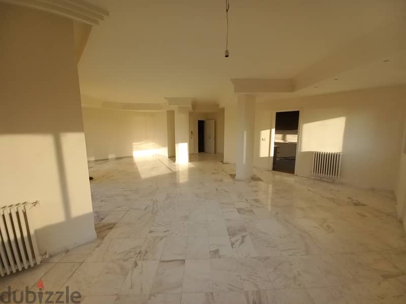 Prime location apartment for sale in Naqqache شقة بموقع مميز للبيع 2