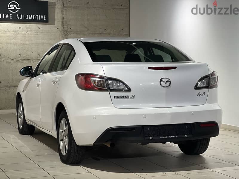 Mazda 3 company source fully maintained at dealership 9
