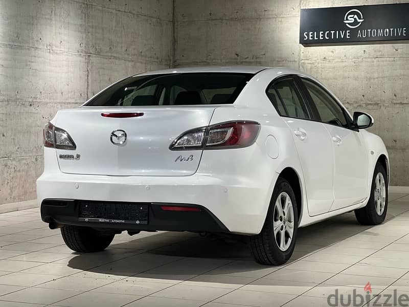 Mazda 3 company source fully maintained at dealership 11