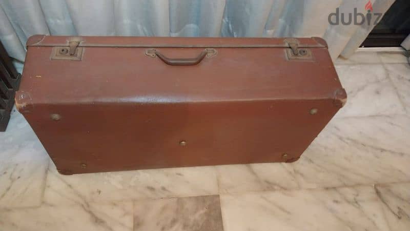 vintage antique leather bag, in a very good condition 1