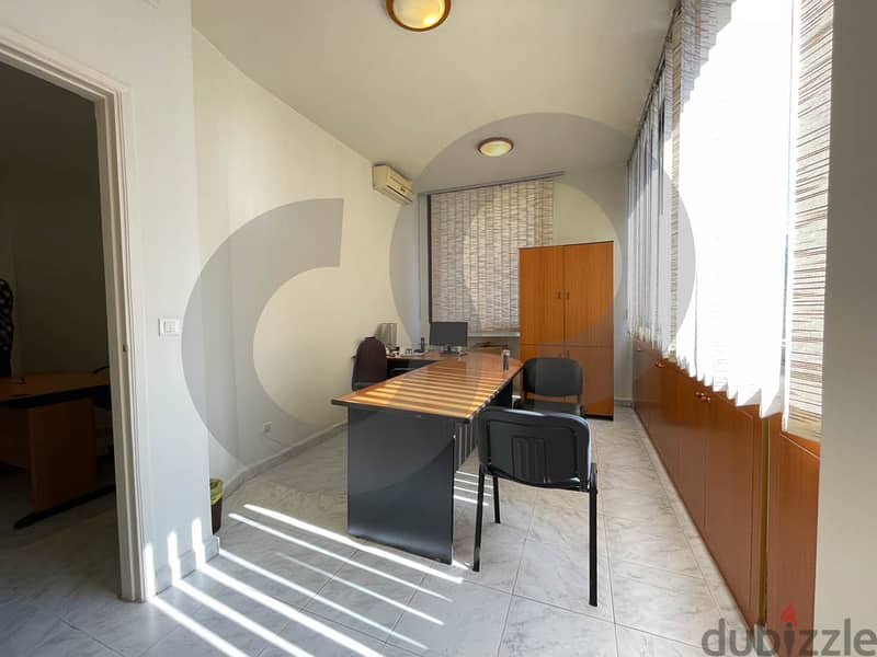Fully furnished office in the heart of Jdaide/الجديدة REF#CC102159 4