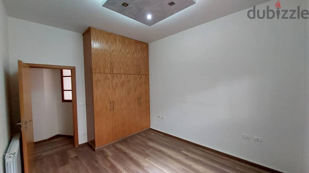 Apartment For Sale in Baabdat شقة للبيع في بعبدات 8