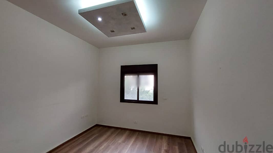 Apartment For Sale in Baabdat شقة للبيع في بعبدات 11