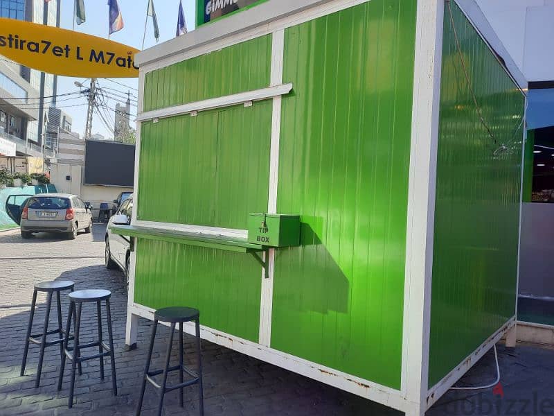 kiosk sandwich panel for sale with 3 chairs lamps and main equipments 1