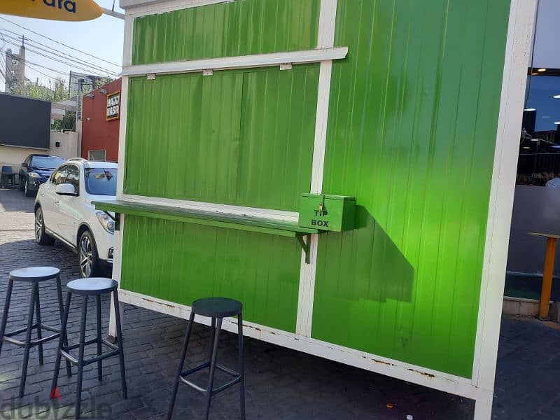 kiosk sandwich panel for sale with 3 chairs lamps and main equipments 2
