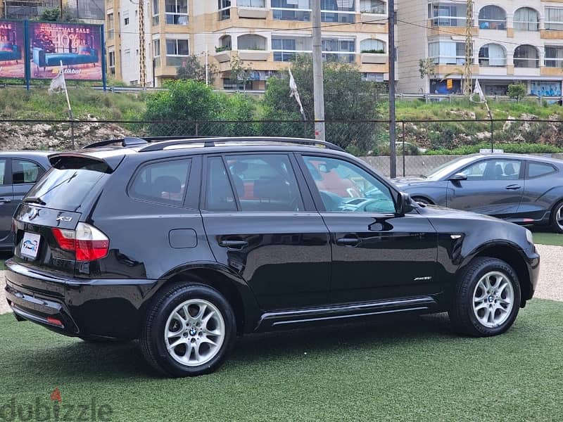 bmw x3 2010 3.0 in a very good condition 2
