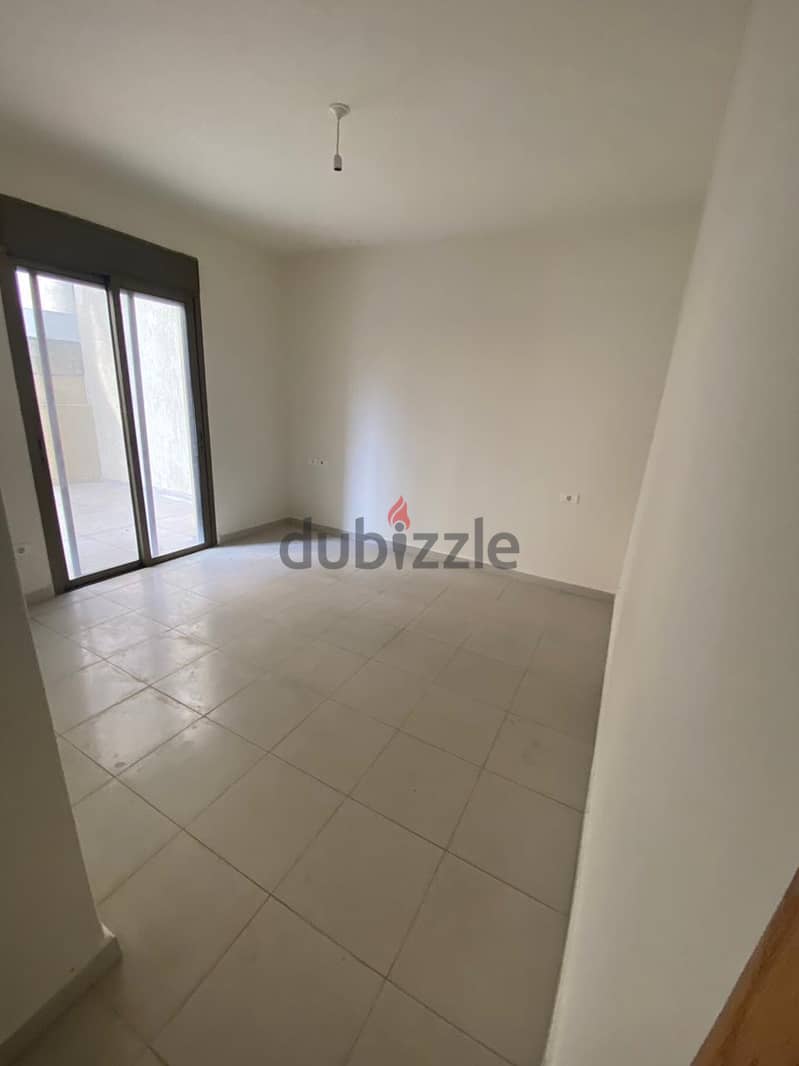Apartment for sale in Naccache شقة للبيع في النقاش 6