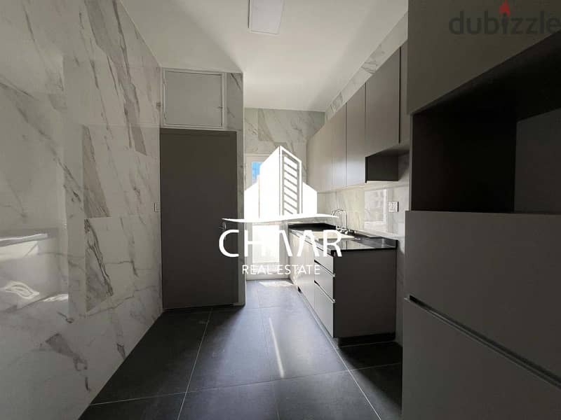 R1675 Bright Apartment for Rent in Sodeco شقة للإيجار في سوديكو 6