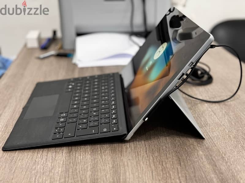 Microsoft surface Pro 6 laptop 2 in 1 i5 8th gen 2