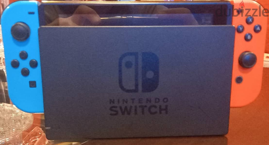 Nintendo Switch + 1-2 Switch game 0