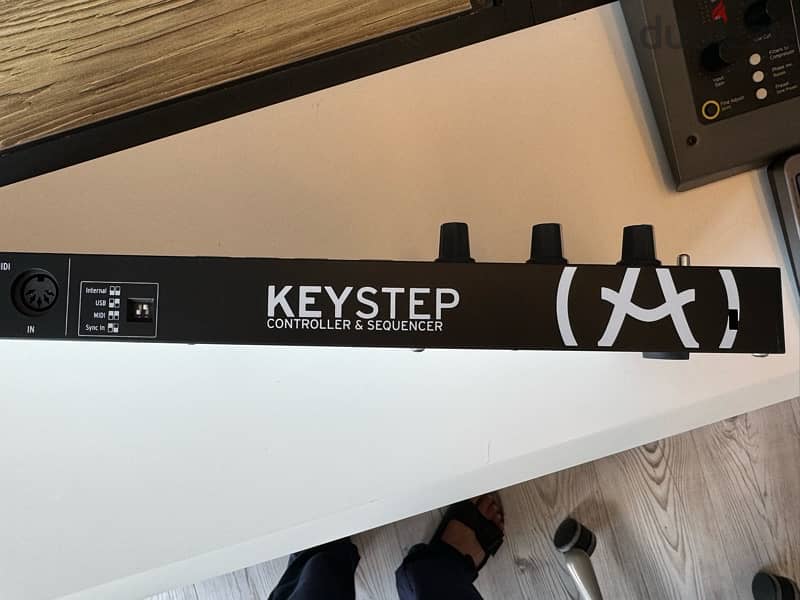 Arturia Keystep (32 Key Midi Controller) 4