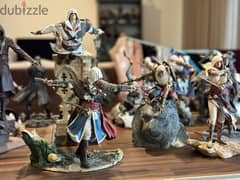 Assassin's Creed Collectibles/Figures