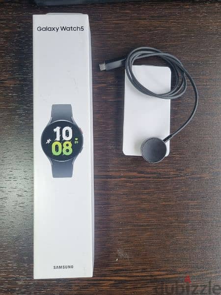 original galaxy watch 5 44mm (slightly broken screen) 0