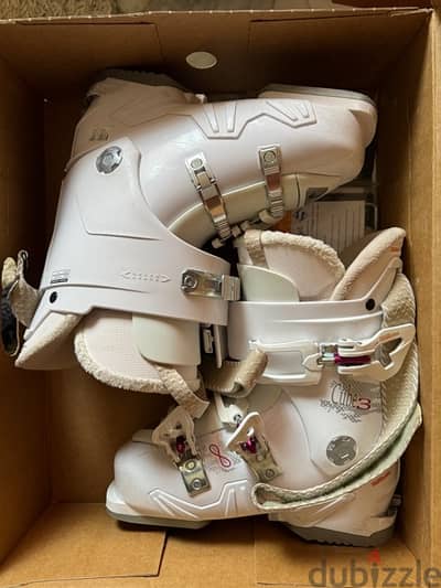 women ski boots - Barely used!