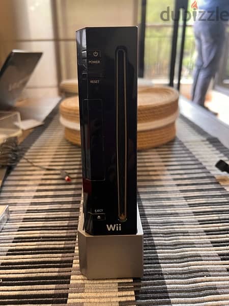 wii console + extra console Disney infinity 1