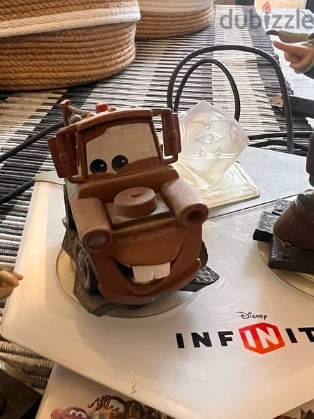 wii console + extra console Disney infinity 8