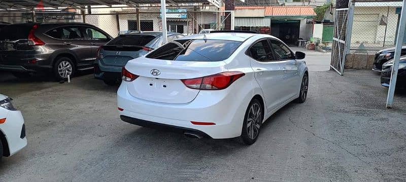 Hyundai Elantra sport 2016 4