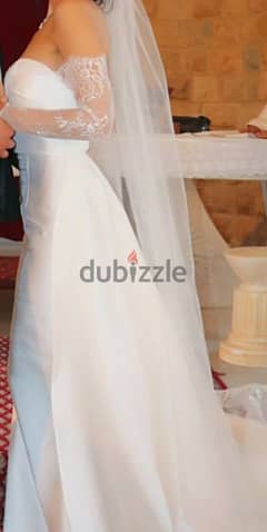 Simple wedding dress for sale used once 0