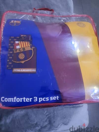 Barcelona 2  sets single bed sets 25$ each set