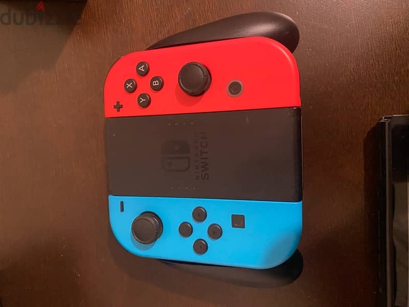 Nintendo Switch (Very good condition) 3
