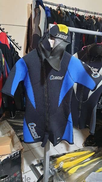 wet suit for freedive 100$ europeen brands only 8