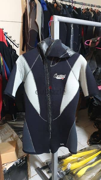 wet suit for freedive 100$ europeen brands only 9