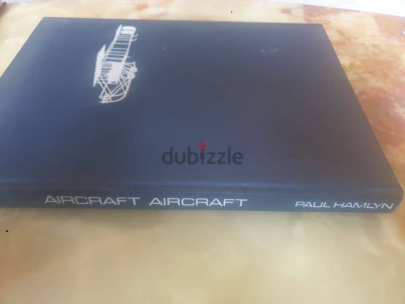 4 books with hardcover about aircraft and automobile 8
