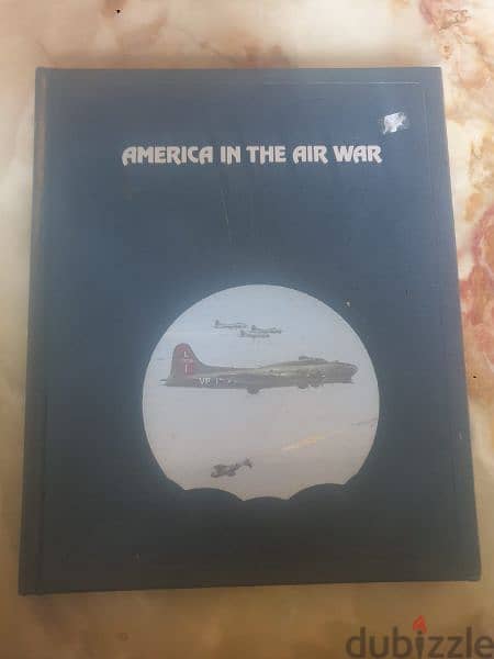 4 books with hardcover about aircraft and automobile 10