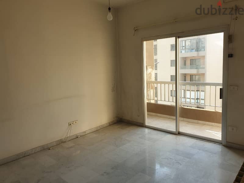 Prime location 135sqm apartment in Jal El Dib 10
