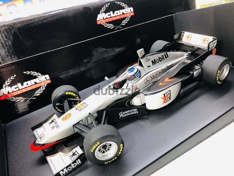 1/18 diecast F1 McLaren Mercedes MP4-12 Mika Hakkinen 1997 3