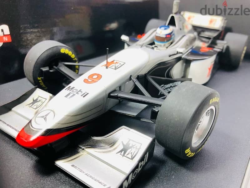 1/18 diecast F1 McLaren Mercedes MP4-12 Mika Hakkinen 1997 5