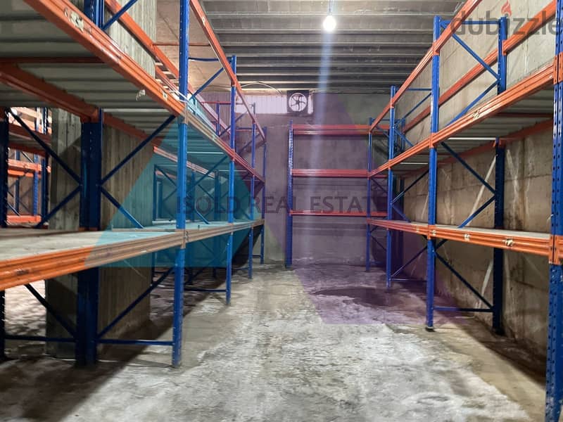 A 1000 m2 warehouse for sale in Aoukar -مستودع للبيع في عوكر 4