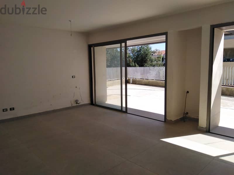 L14739- Apartment With Garden for Sale In Ouyoun Broumana 1